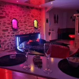 Love hôtel Le Reve De Lily, Les Vignères
