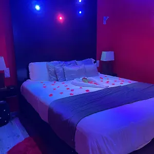 Logis Centrotel Et Bulles D'allier Hotel Montmarault